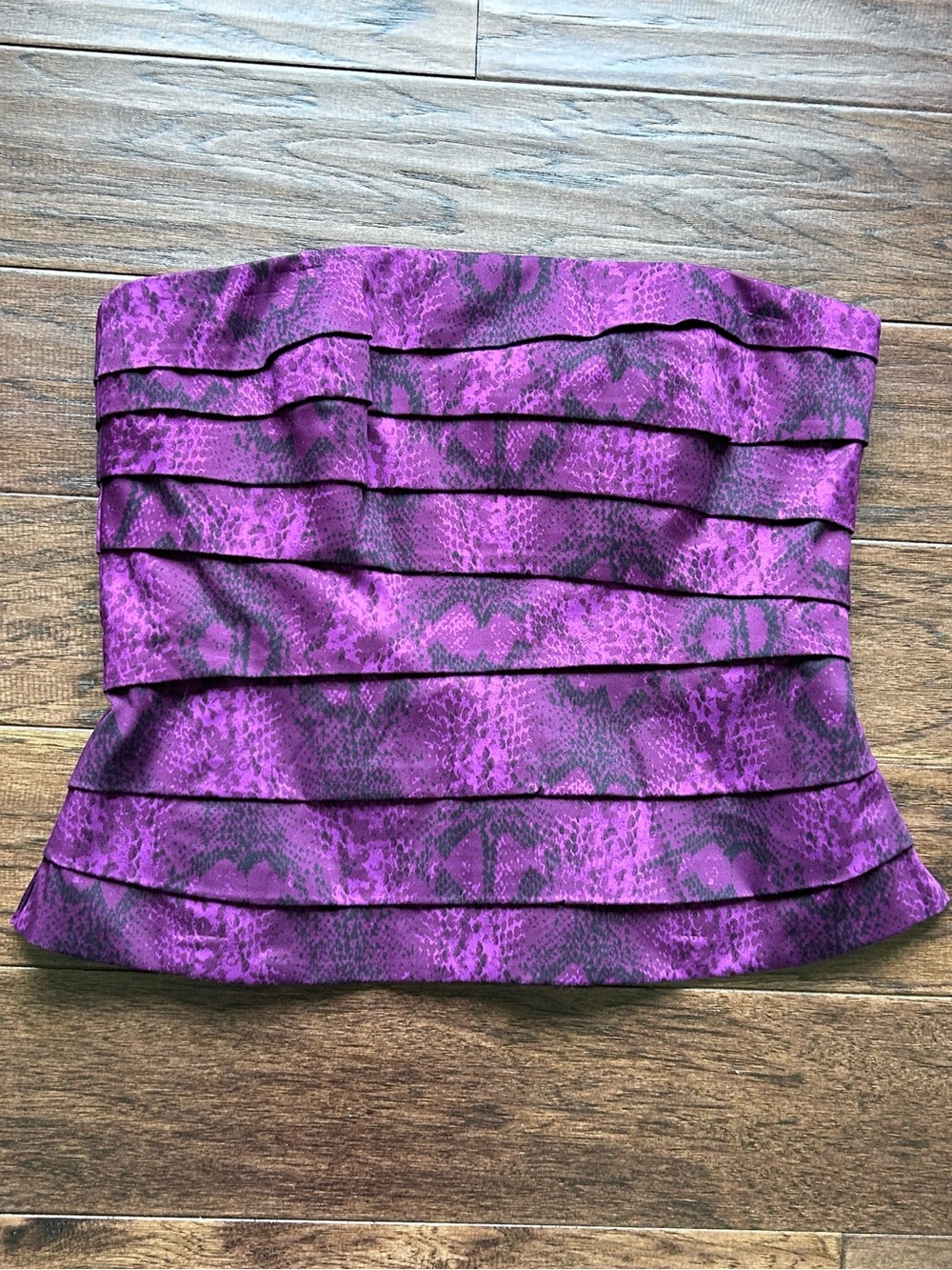 White House Black Market sz 12 purple strapless corset top 💜 purple floral tiers